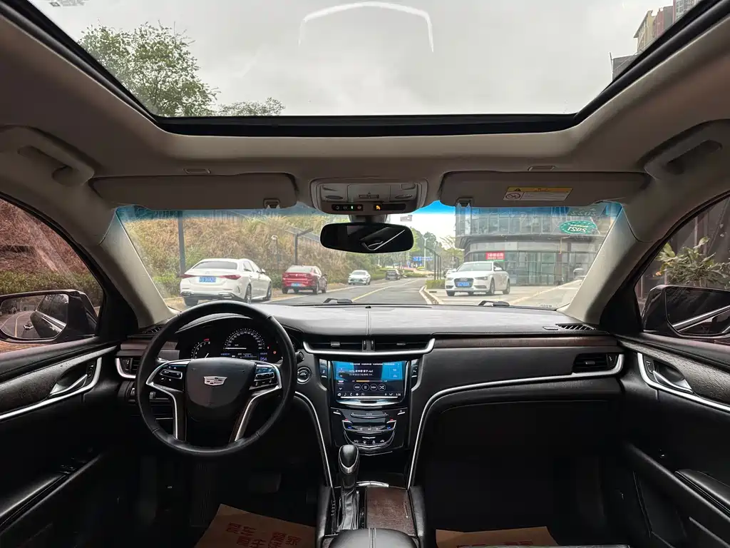 Cadillac XTS 2018 — фото 14