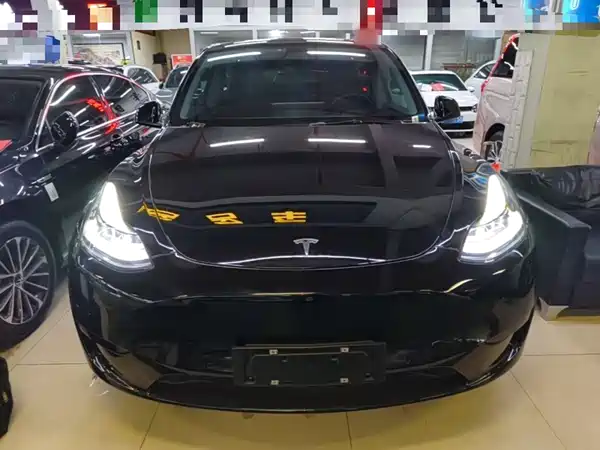 Tesla Model Y 2022