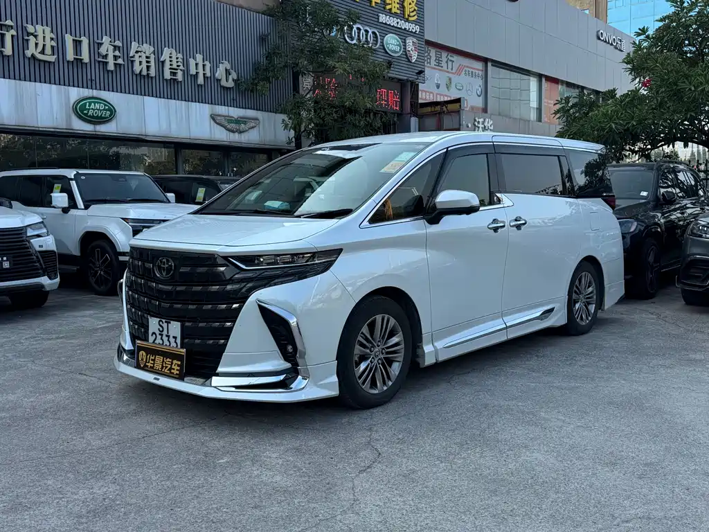 Toyota Alphard 2025 — фото 1