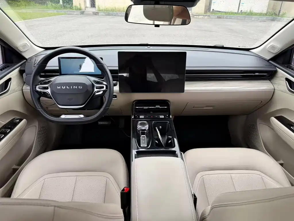 Wuling Starlight 2024 — фото 10