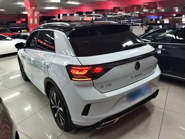 Volkswagen T-Roc 2024