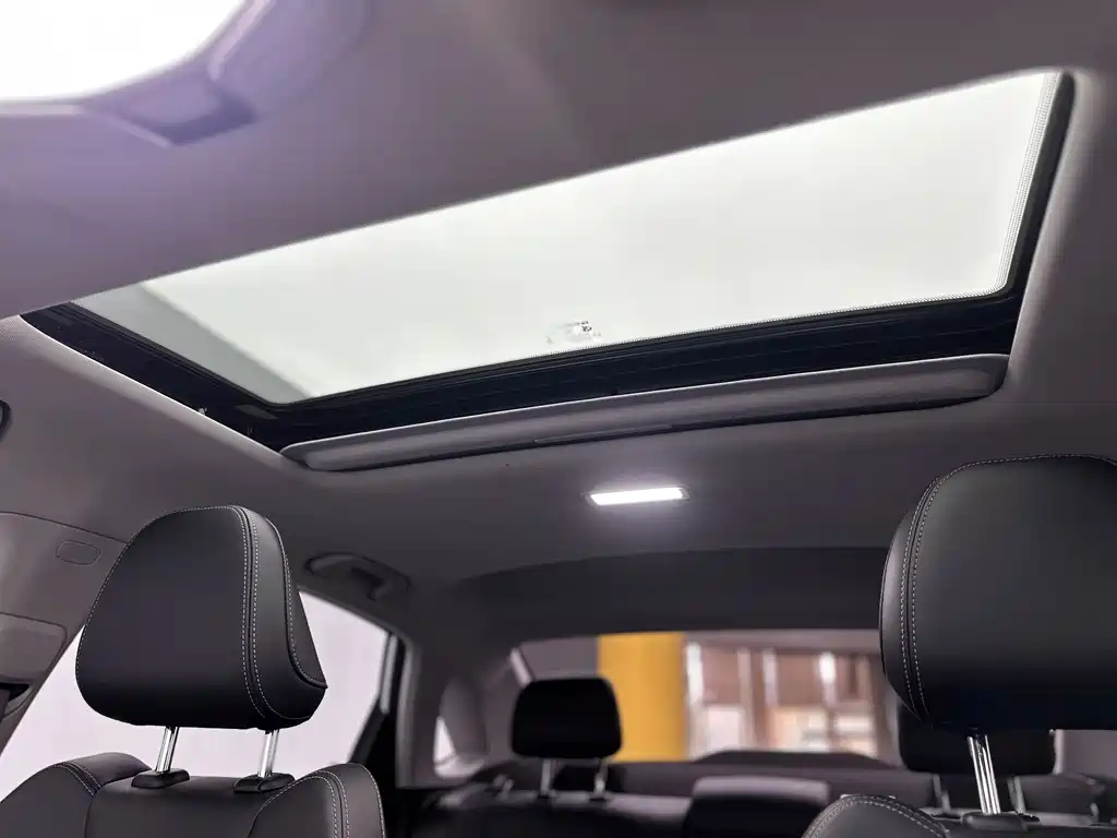 Geely Emgrand 2023 — фото 16