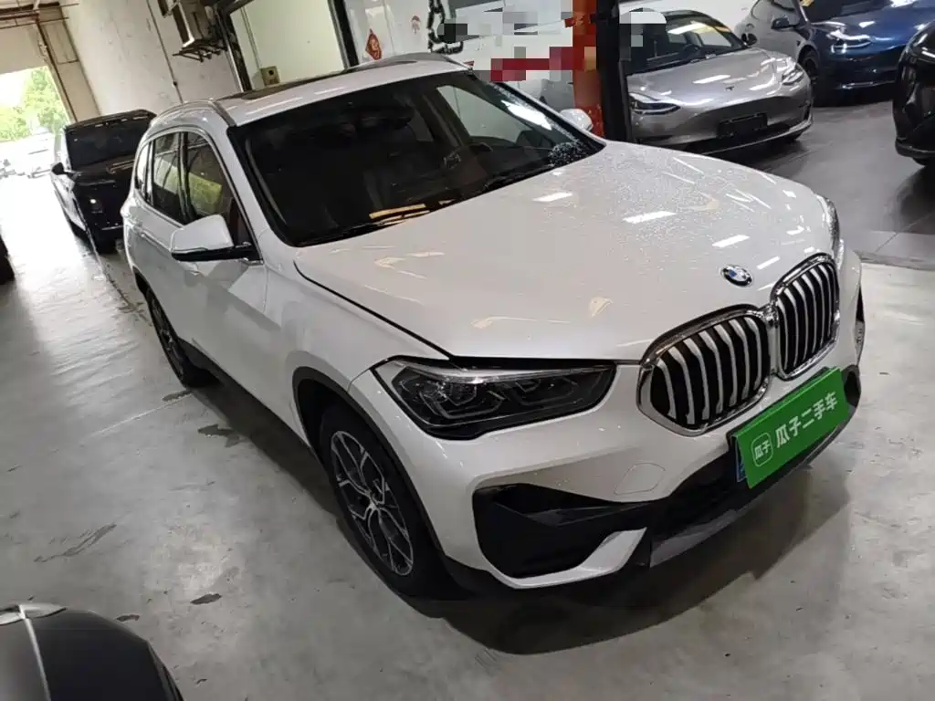 BMW X1 2021 — фото 4