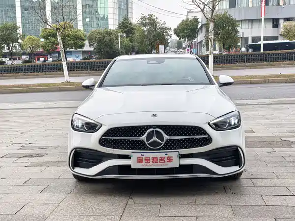 Mercedes-Benz C-Class 2024