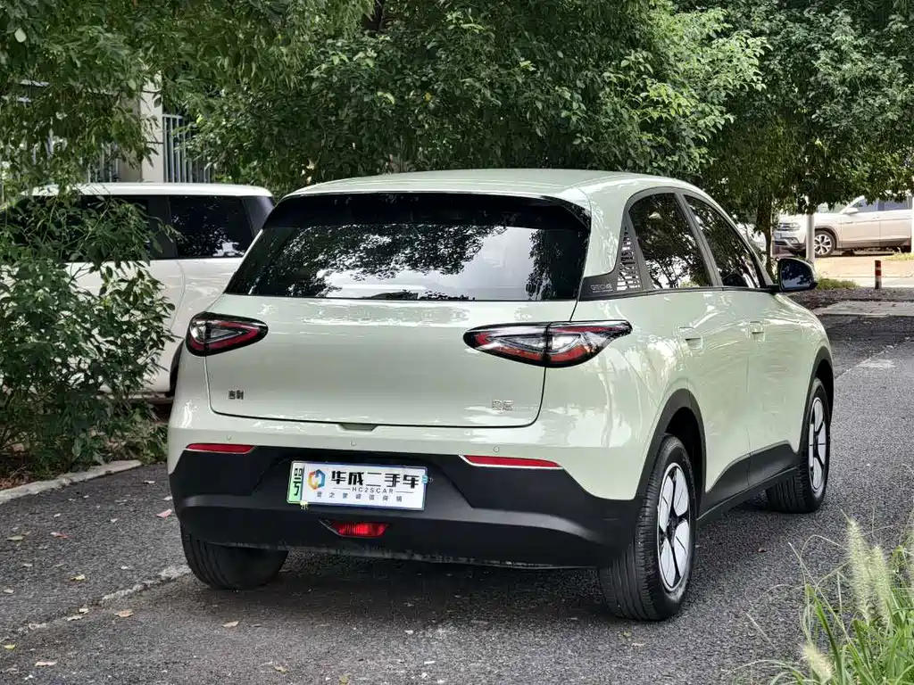 Geely Galaxy Starwish 2025