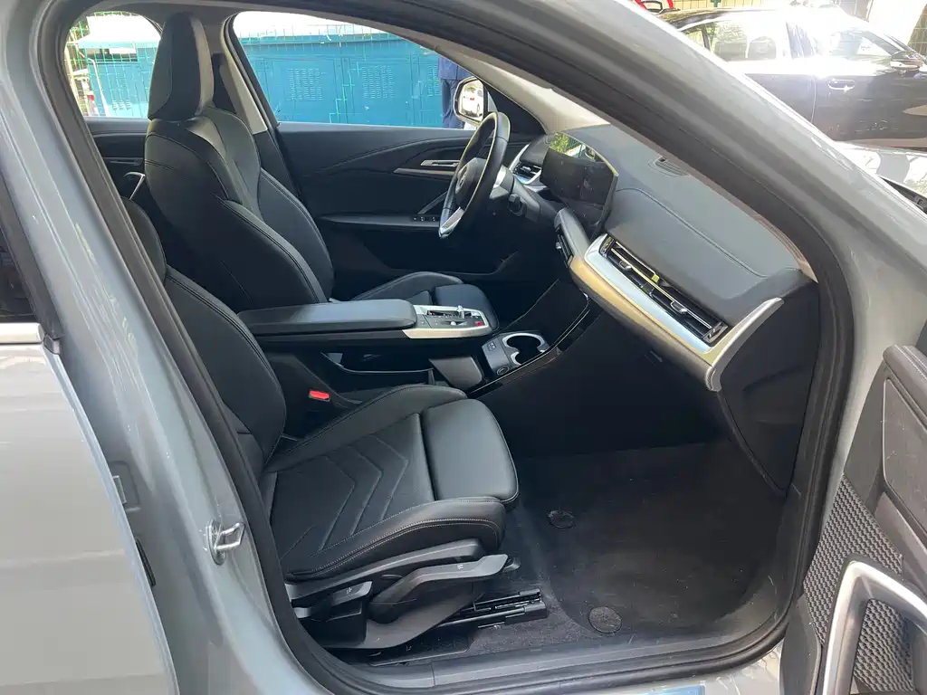 BMW X2 2025 — фото 12