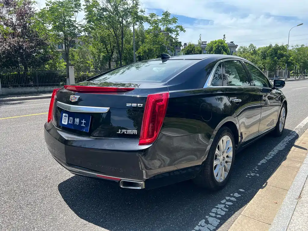 Cadillac XTS 2017 — фото 5