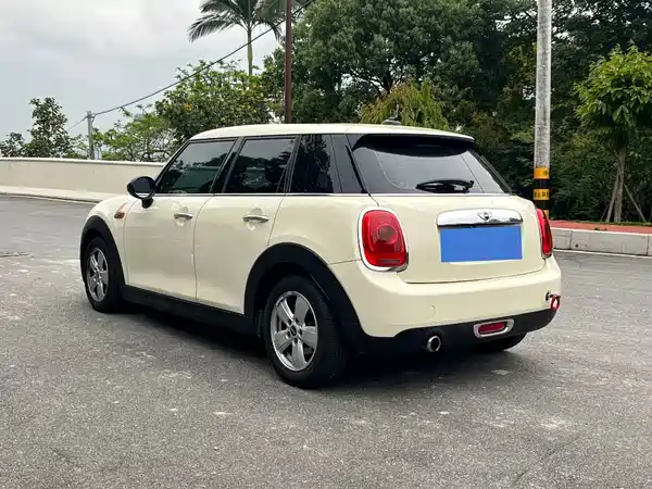 MINI 2016