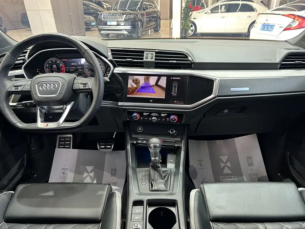 Audi Q3 Sportback 2024 — фото 15