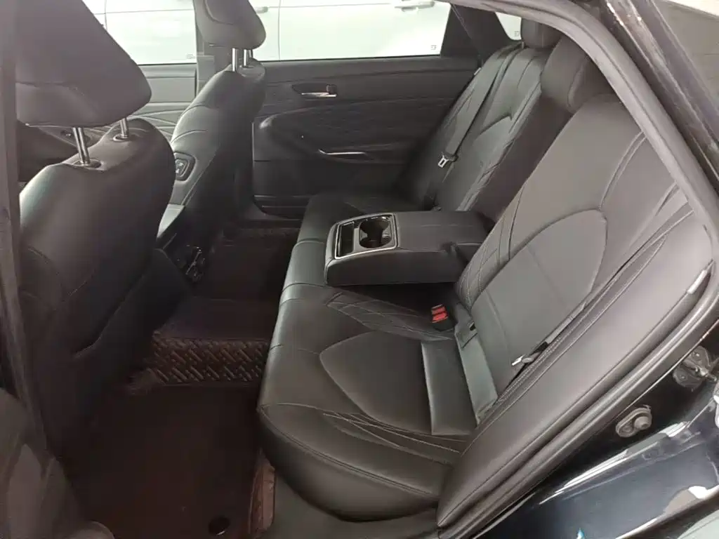 Toyota Avalon 2022 — фото 17