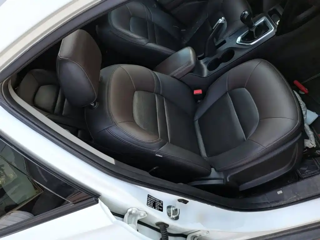 GAC Motor Trumpchi GS4 2015 — фото 25