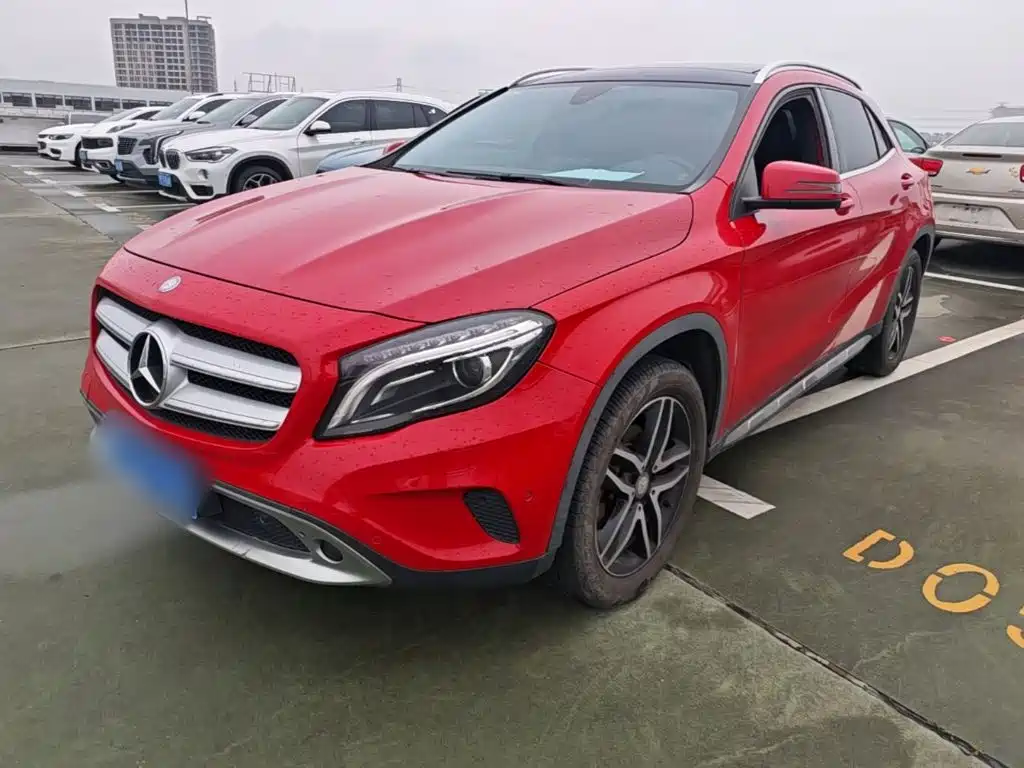 Mercedes-Benz GLA 2016