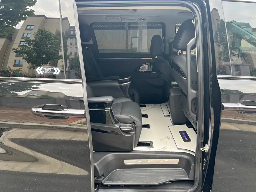 GAC Motor Trumpchi M8 2025 — фото 13