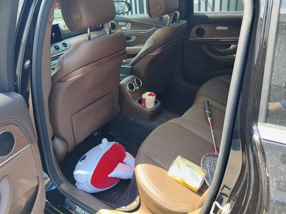 Mercedes-Benz E-Class 2023 — фото 11