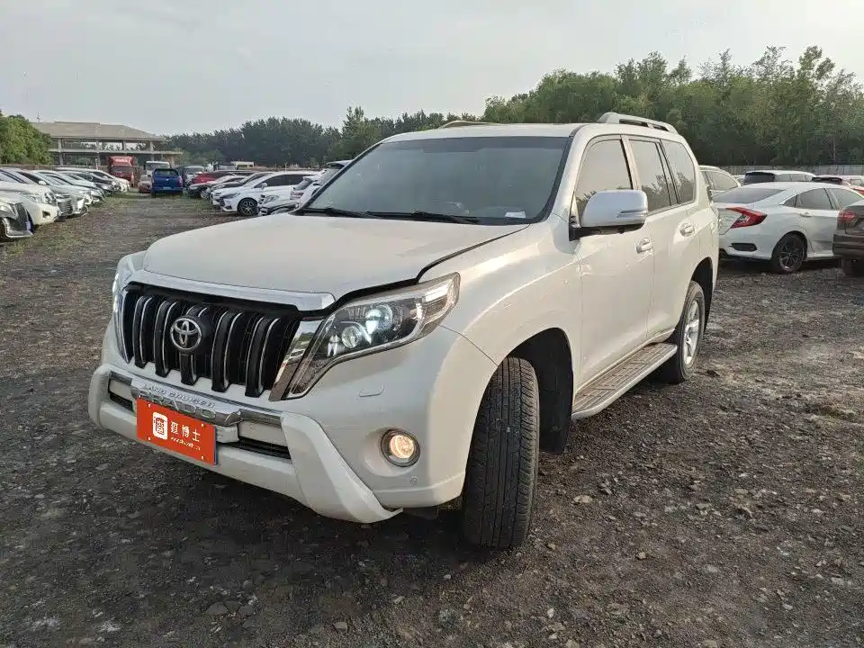 Toyota Prado 2016 — фото 2