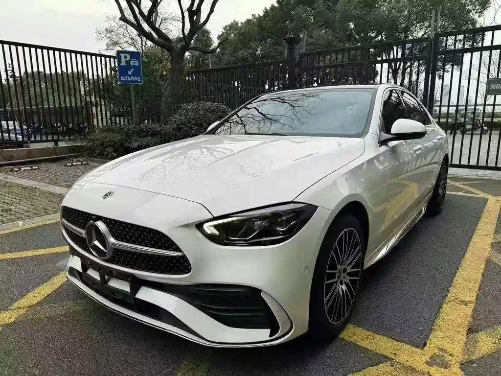 Mercedes-Benz C-Class 2022
