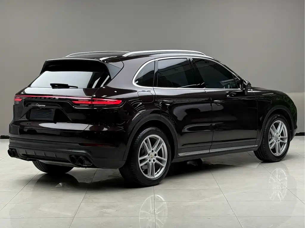 Porsche Cayenne 2019 — фото 2