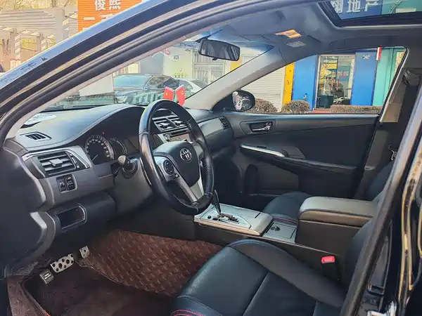 Toyota Camry 2012