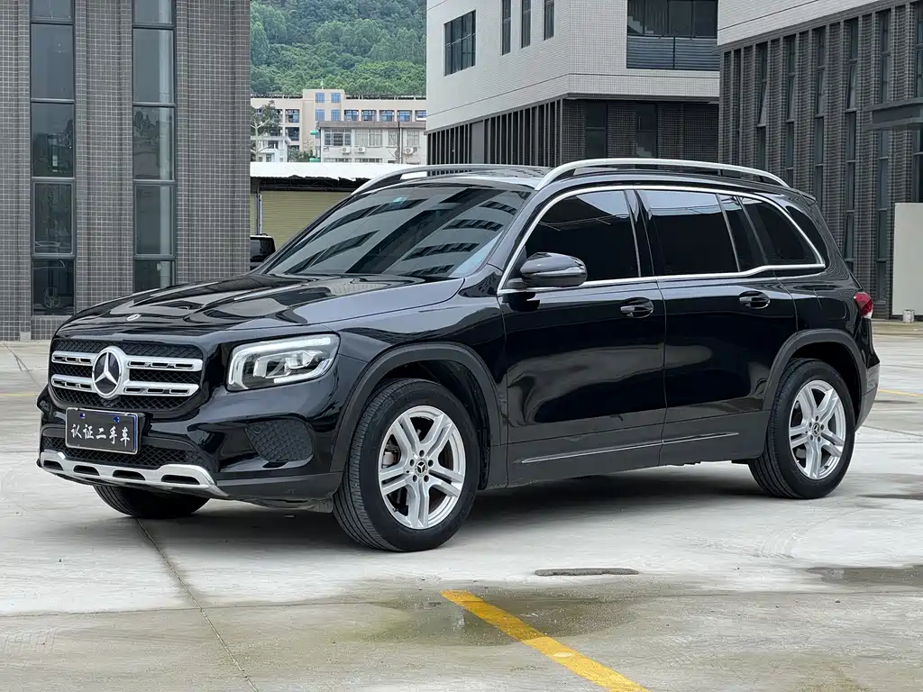 Mercedes-Benz GLB 2022 — фото 1