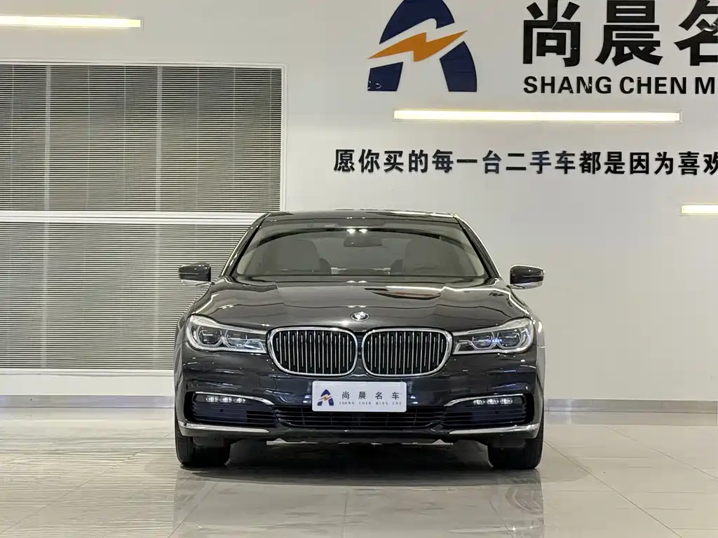 BMW 7 Series 2017 — фото 2