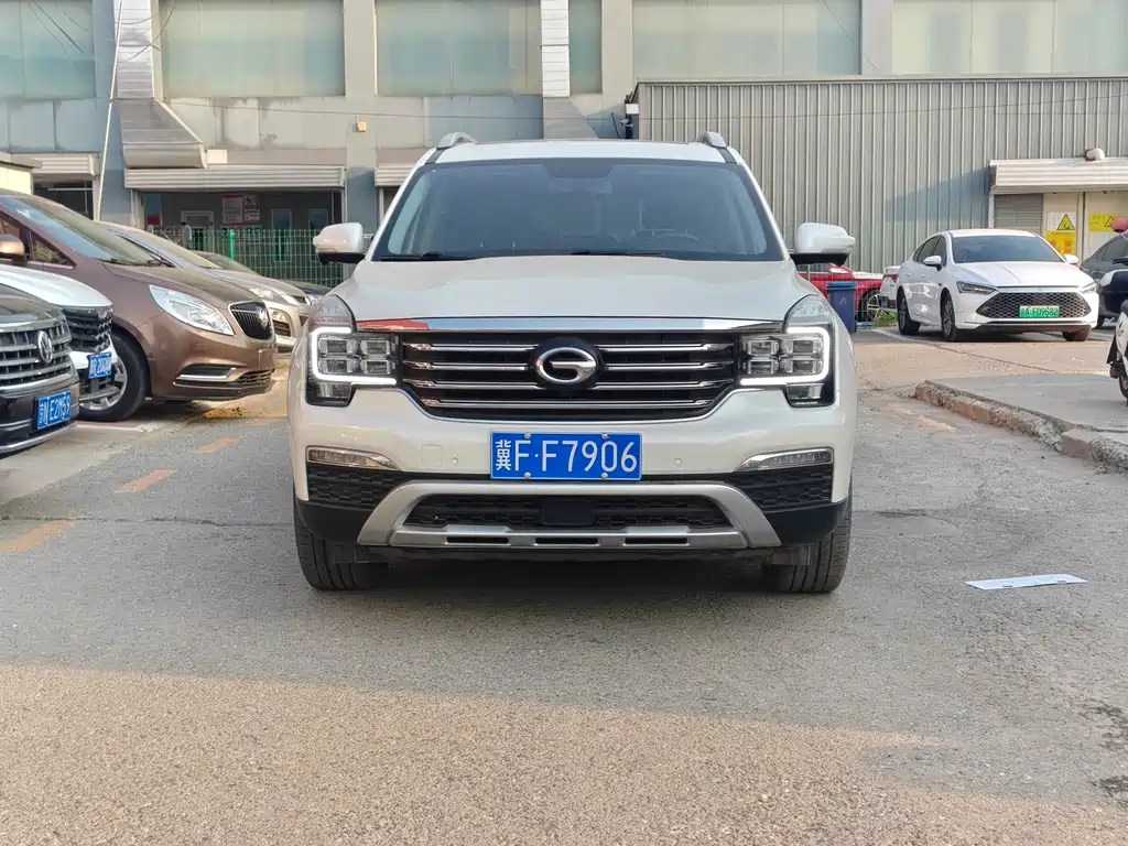 GAC Motor Trumpchi GS8 2018 — фото 2
