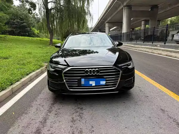 Audi A6L 2022