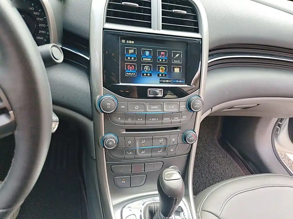 Chevrolet Malibu 2015 — фото 6