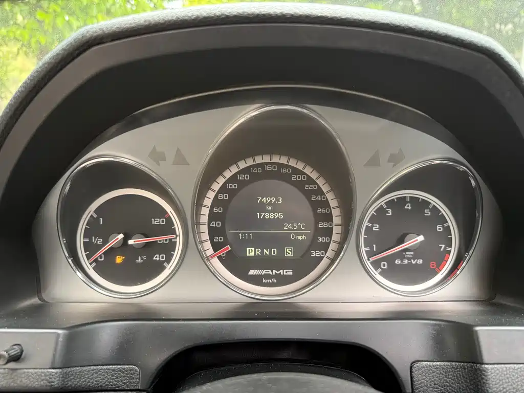 Mercedes-Benz C-Class AMG 2010 — фото 10