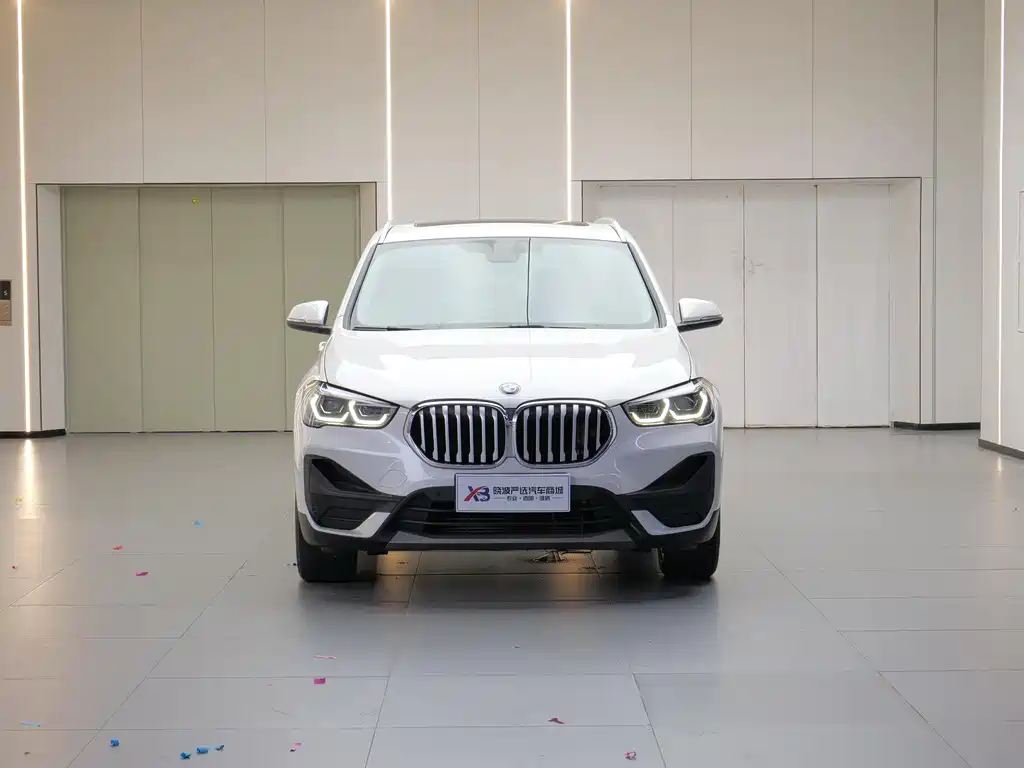 BMW X1 2022 — фото 2