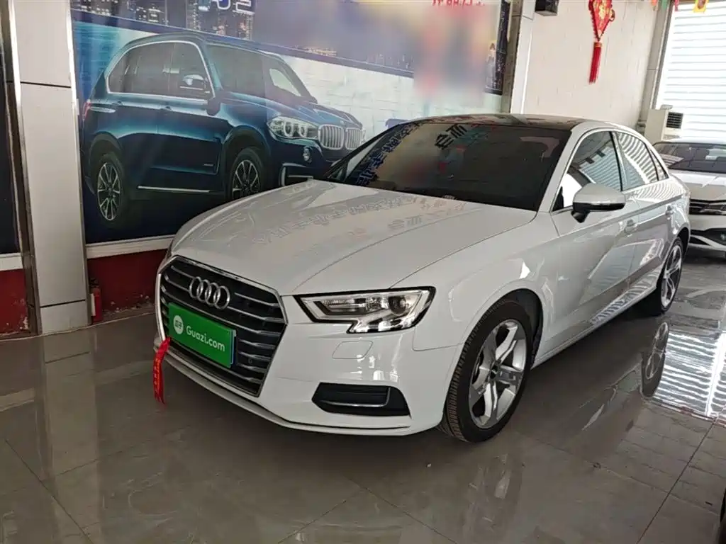 Audi A3 2021 — фото 1