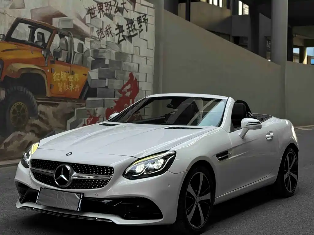 Mercedes-Benz SLC 2017 — фото 1