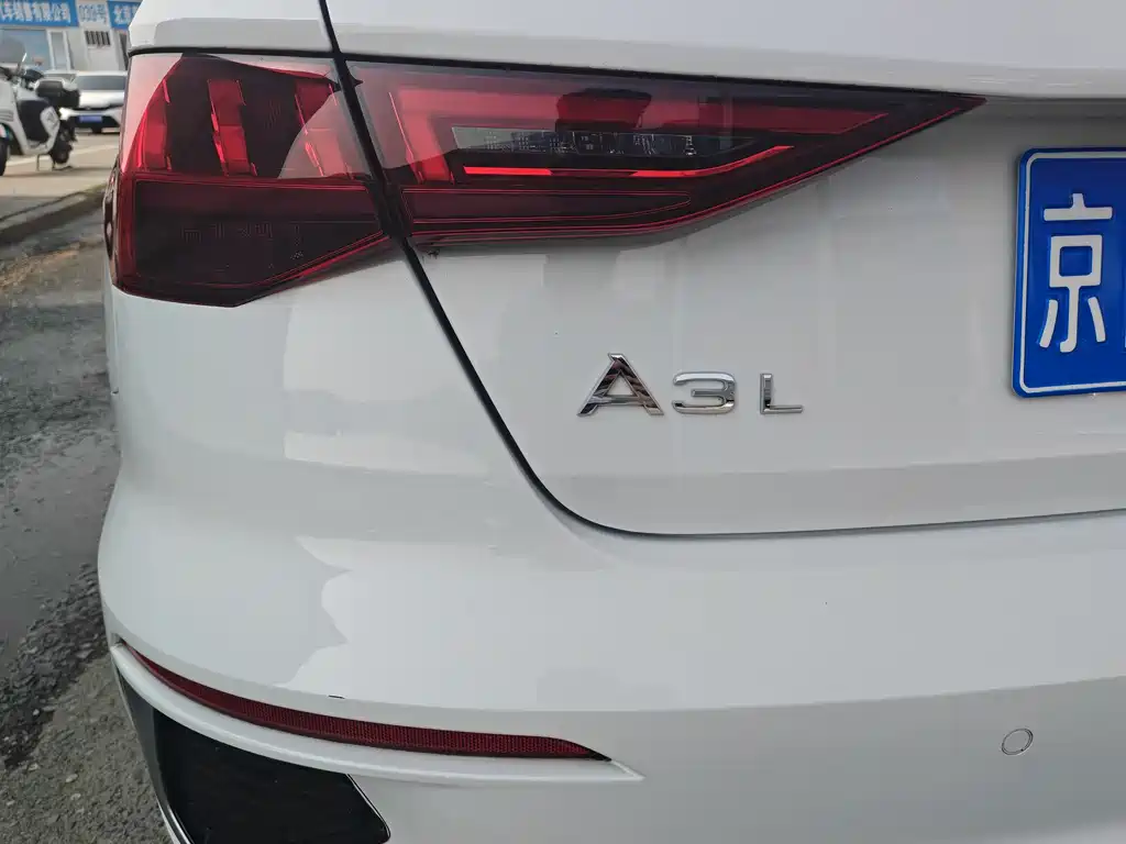 Audi A3 2022 — фото 13