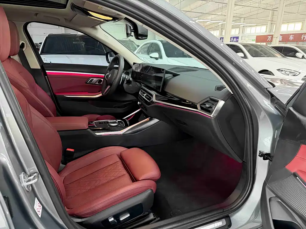 BMW 3 Series 2023 — фото 17