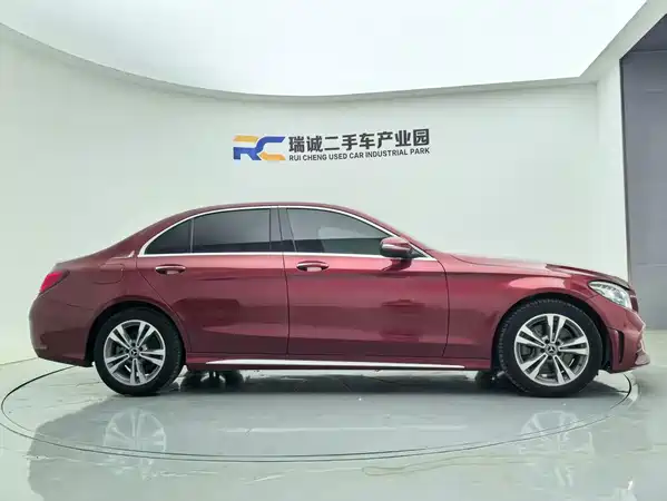 Mercedes-Benz C-Class 2020