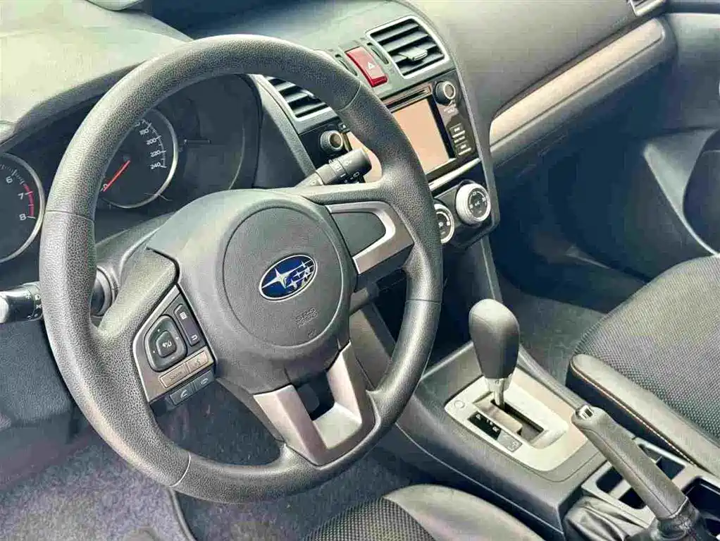 Subaru XV 2017 — фото 8