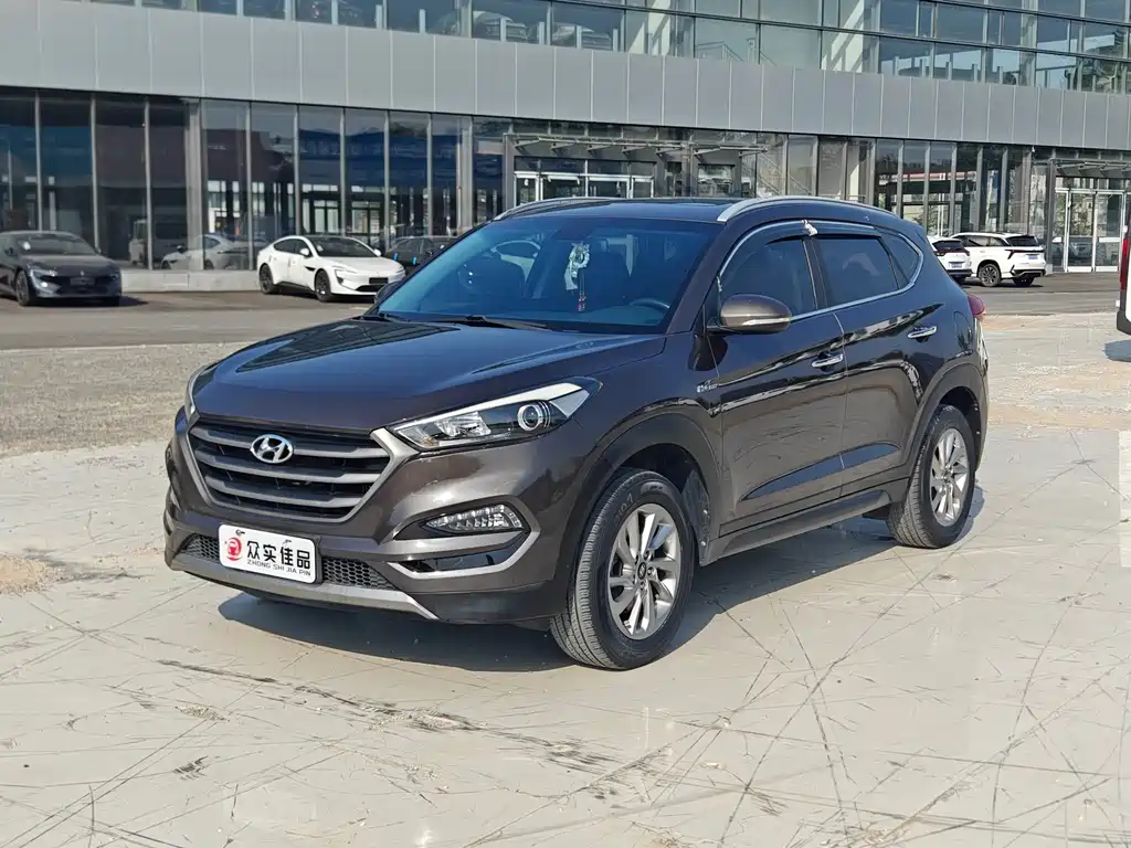 Hyundai Tucson 2016 — фото 1