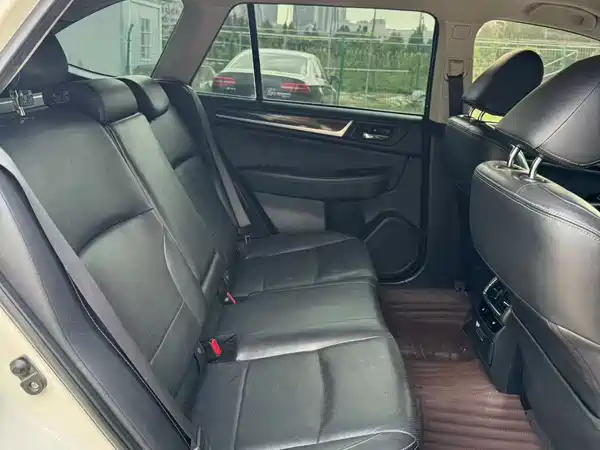 Subaru Outback 2017