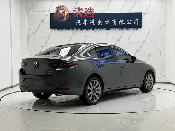 Mazda 3 Axela 2021