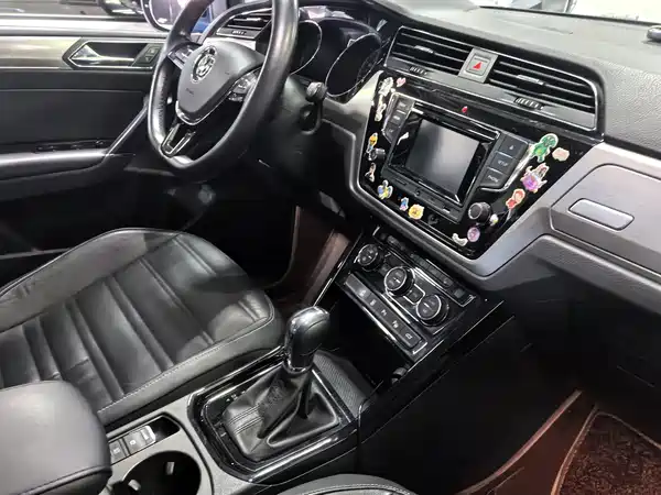 Volkswagen Touran 2016