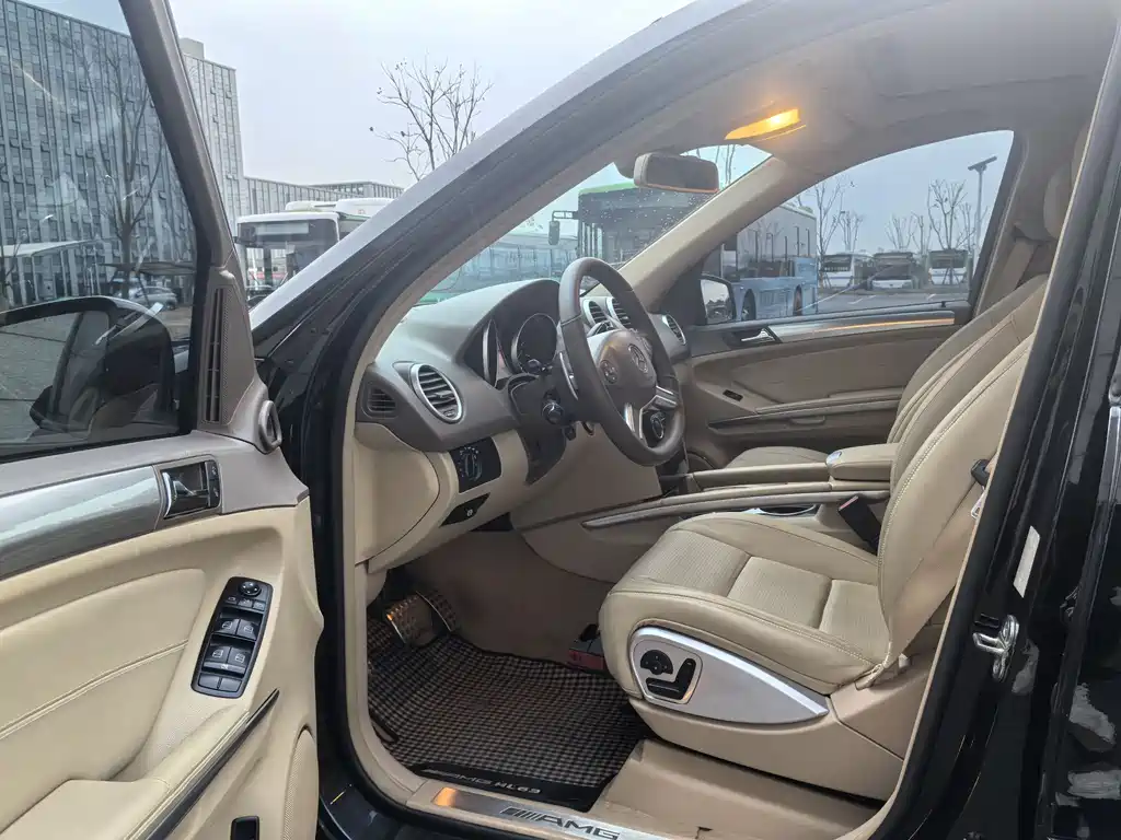 Mercedes-Benz M-Class AMG 2012 — фото 2