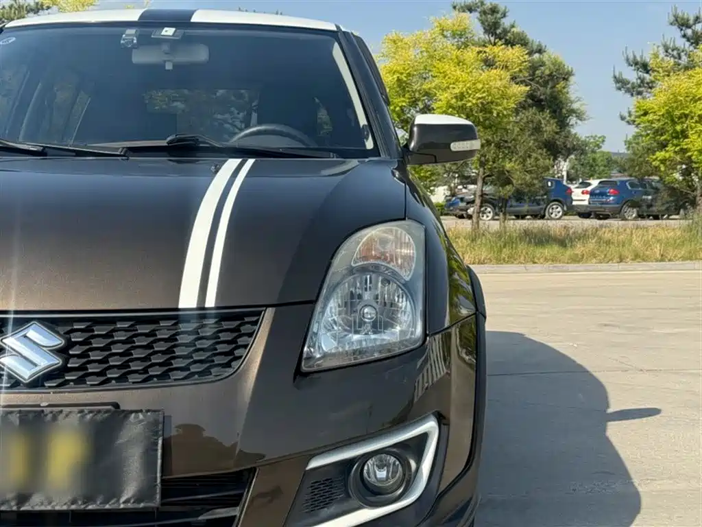 Suzuki Swift 2018 — фото 11