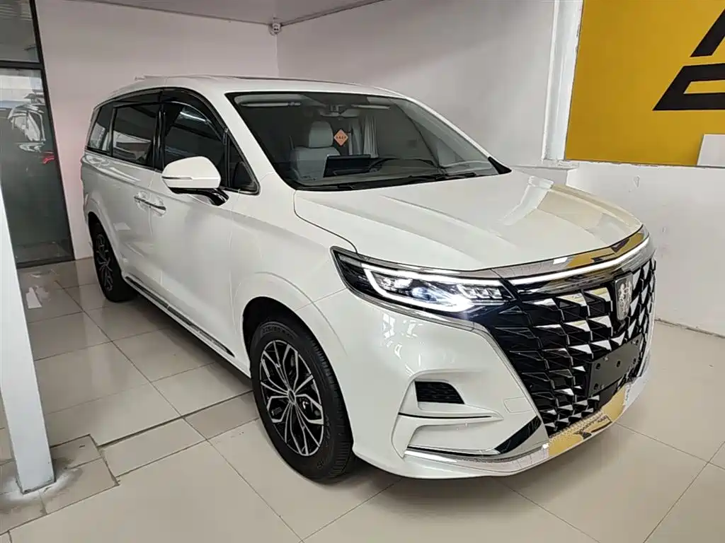 Roewe iMAX8 New Energy 2025 — фото 4