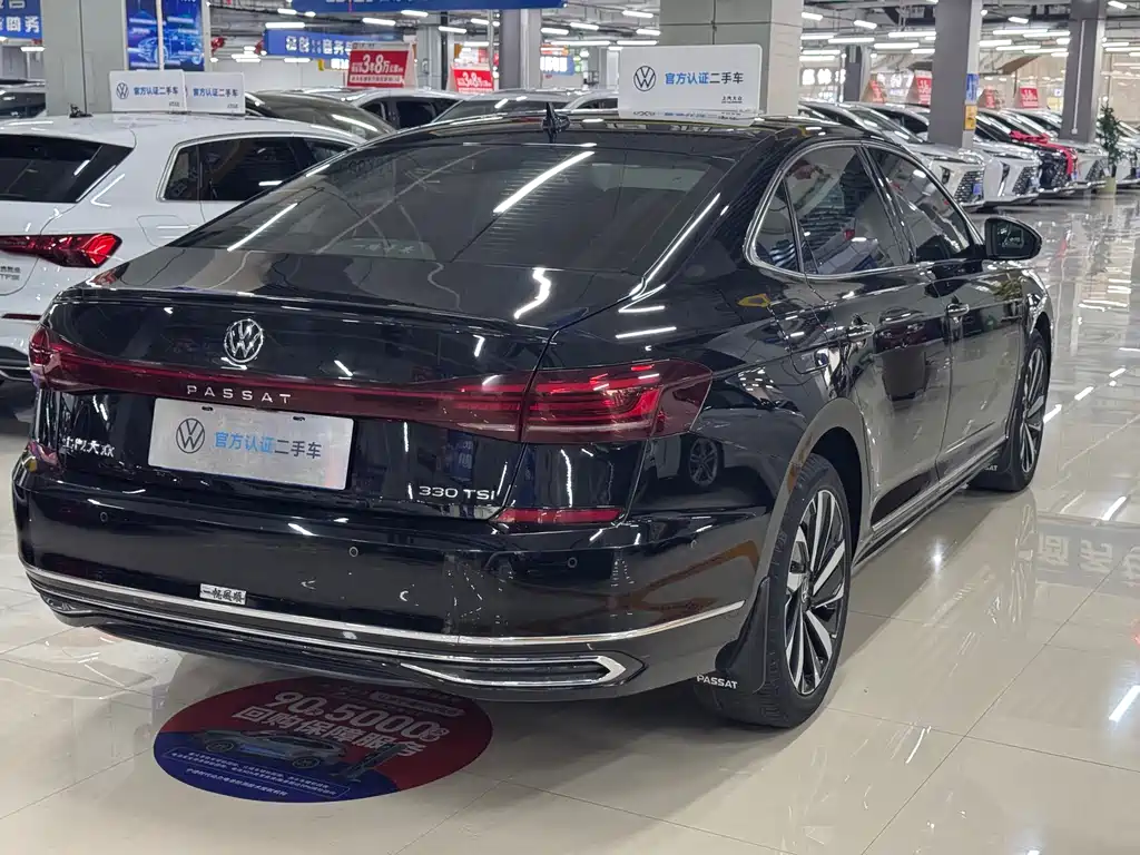 Volkswagen Passat 2022 — фото 10