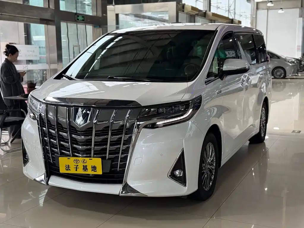 Toyota Alphard 2020 — фото 4