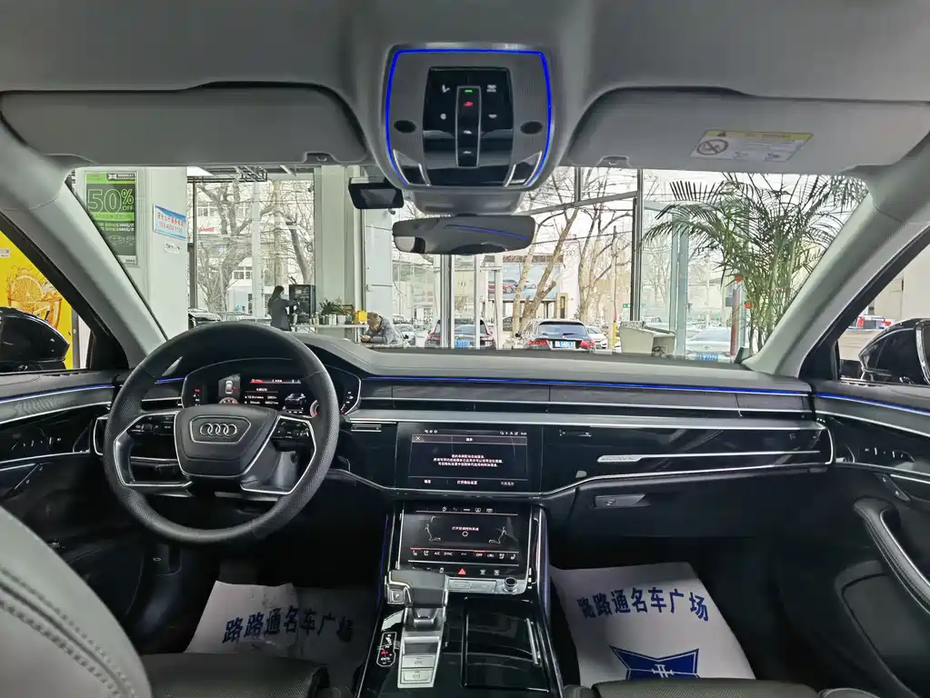 Audi A8 2023 — фото 15