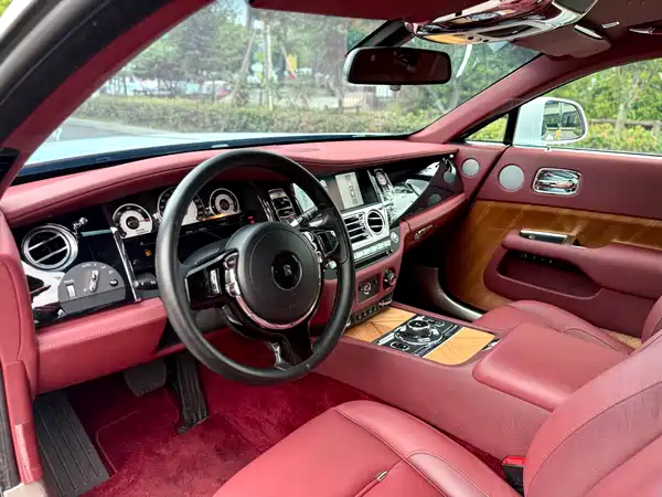 Rolls-Royce Phantom 2016
