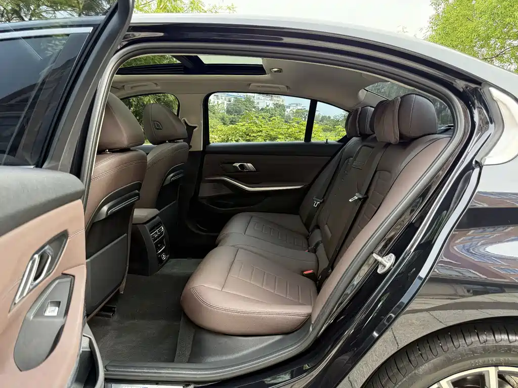 BMW 3 Series 2020