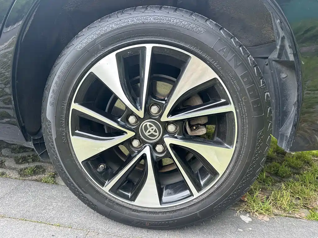 Toyota Levin 2018 — фото 15