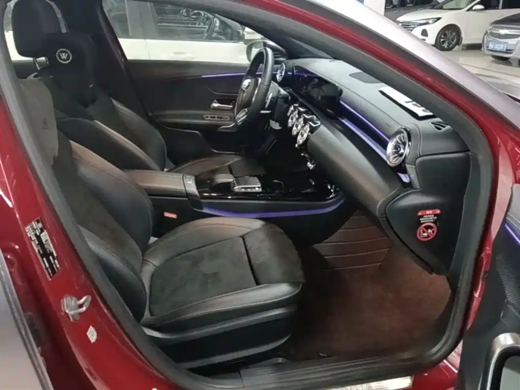 Mercedes-Benz A-Class 2023 — фото 25