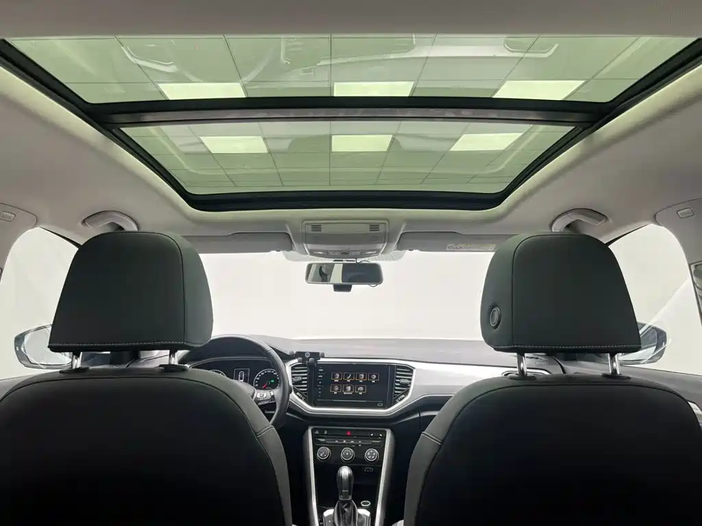 Volkswagen T-Roc 2022 — фото 14